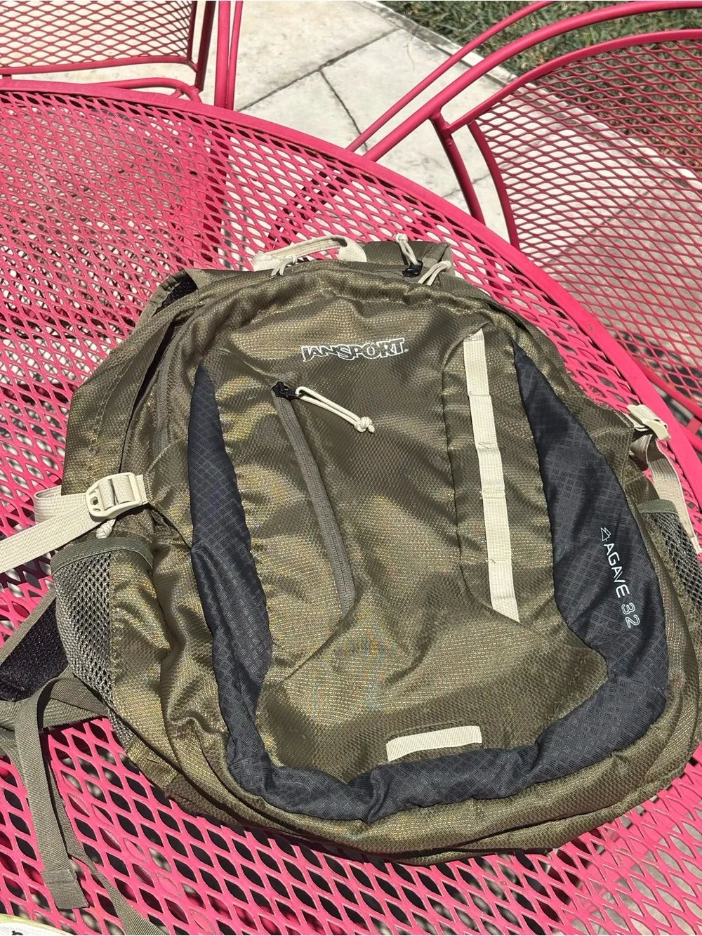 JanSport Agave 32 Olive Green Backpack - Outdoor Daypack